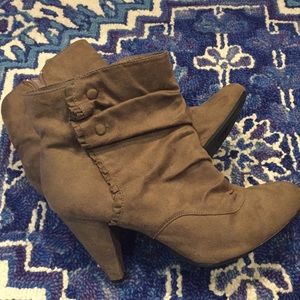 Scrunch ankle boots, 11W